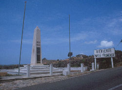 St. Maarten/St.-Martin border marker