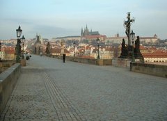 To see Charles Bridge like this one has to get up very early... The Prague Castle is in the background.