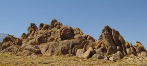 Characteristic rocks of the Alabama Hills