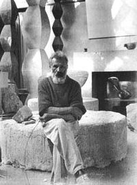 Brncuşi in his studio (1932)