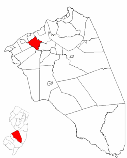 Willingboro Township highlighted in Burlington County. Inset map: Burlington County highlighted in the State of New Jersey.
