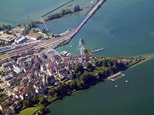 Rapperswil from the air, above the medieval city