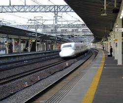 Maibara Station Shinkansen platforms