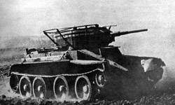 A BT-5 command tank, with horseshoe antenna around the turret top