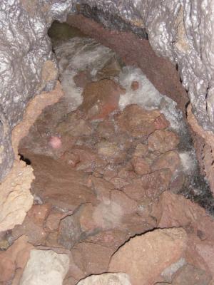 image:Ice pool in Skull Cave in Lava Beds NM-300px.JPG