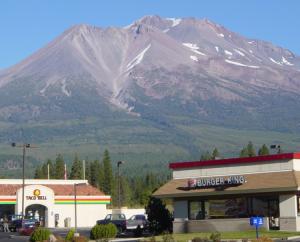 image:Diller Canyon on Mt Shastina from Weed, California-300px.JPG