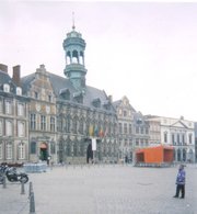 The central square and town hall of Mons
