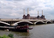 Grosvenor Bridge with Battersea Power Station in the background
