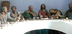 The Last Supper, represented by polychrome sculptures in the Pilgrimage Church of Madonna dell Sasso ()