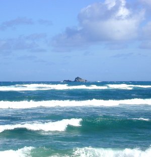 Mōkōlea Rock in Kailua Bay, , , 2.2 km off North Beach, 