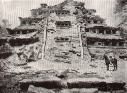 Pyramid of the Niches before restoration; 1913 photo