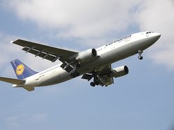 Lufthansa Airbus A300-B4