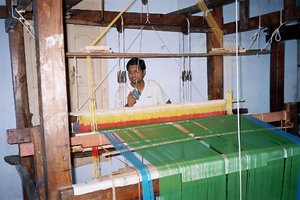  on a hand loom