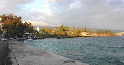 Along the sea wall at Kailua-Kona