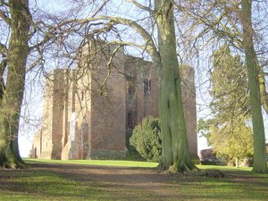 Kenilworth Castle's keep from the south