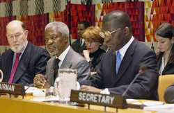 Secretary-General Kofi Annan (centre) speaking at today's meeting of the Committee on the Exercise of the Inalienable Rights of the Palestinian People. Right is the Committees newly-elected Chairman, Paul Badji of Senegal, left is Kieran Prendergast, Under-Secretary-General for Political Affairs. (UN Photo #UNE7126 by Eskinder Debebe)