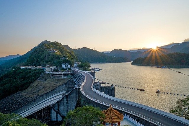 Taiwan for Students: Geography, Culture, and History of an Island Nation