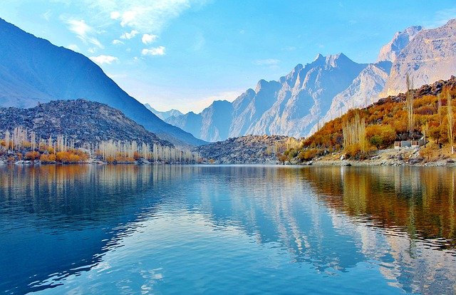 Pakistan for Students: Geography, History, and Culture of South Asia