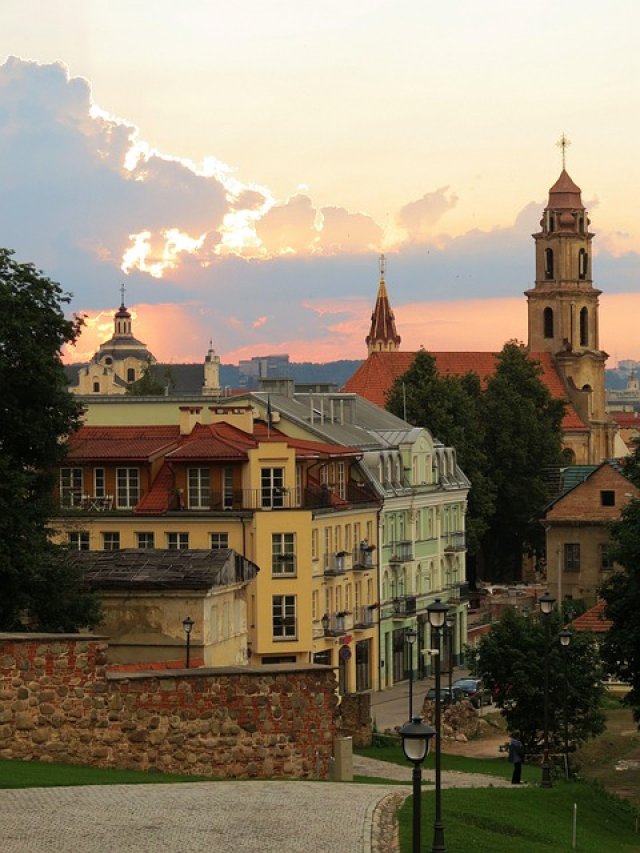 Lithuania for Students: Geography, History, and Culture of a Baltic Nation