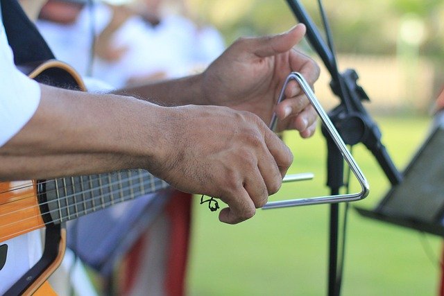Triangle Instrument Facts for Students | Learn How the Triangle Works & Its History