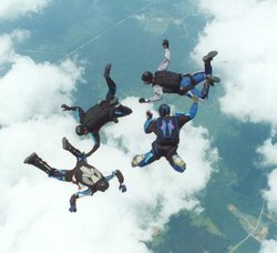 4-way formation skydive