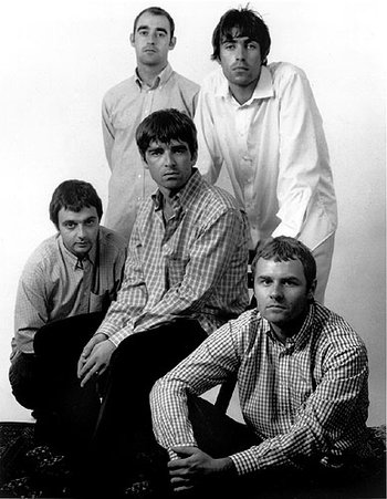 (1995-1999) clockwise from left: Guigsy, Bonehead, Liam, Whitey and Noel